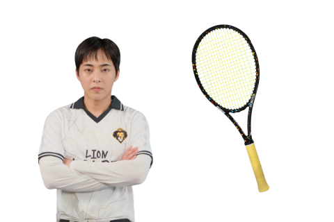 시우민이 기증한 테니스 라켓(사진 제공=JTBC·위스타트)