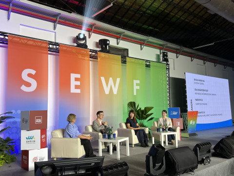사회적가치연구원 나석권 대표이사(왼쪽 두 번째)가 10월 30일 대만 타이베이에서 열린 ‘사회적기업월드포럼(SEWF) 2025’ 본행사 세션 ‘Rethinking partnersh