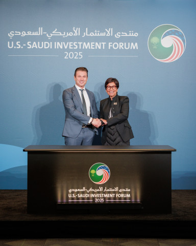 Tanuja Randery, Managing Director, Europe, Middle East & Africa, AWS and Tareq Amin, CEO of HUMAIN