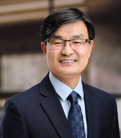 Peter Seongwon Hong will serve as the Chief Executive Officer (CEO) of Epis NexLab, in addition to h