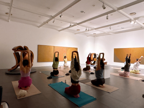 ‘미술관 요가 : 가을 아침, 고요한 시간’ 프로그램이 전 회차 마감을 기록하며 성황리에 마무리됐다