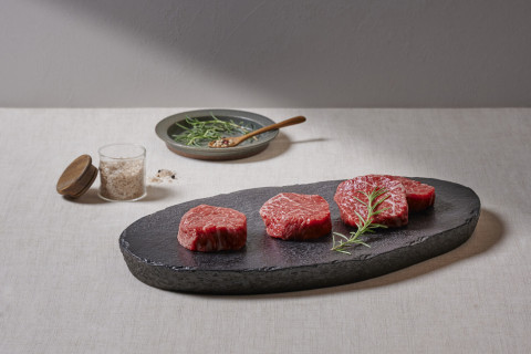 코트야드 메리어트 서울 남대문 - 모모카페 ‘2026 설 선물 세트’