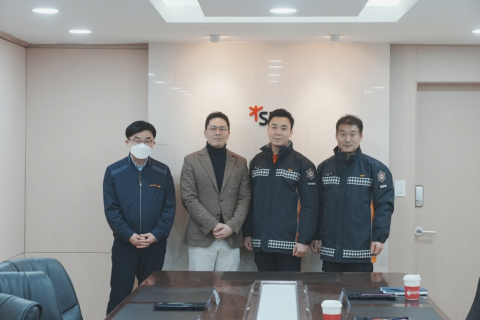 지난 1월 27일 경기 광주소방서와 SRC재활병원 관계자들이 병원 내 소방 시설 점검 및 현장 지도를 마친 뒤 기념 촬영을 하고 있다