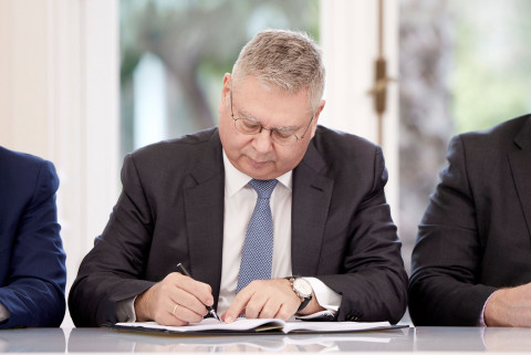 Mr. Andreas Shiamishis signs the Agreements with the Hellenic Republic for the concession of hydroca