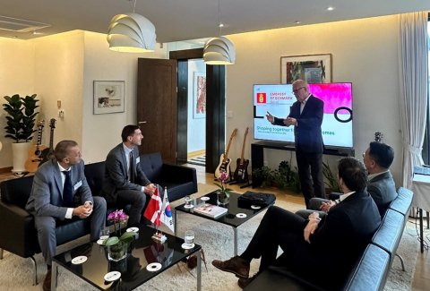 주한덴마크대사관저에서 열린 레오파마 글로벌 부회장 초청 오찬 간담회 참석자들