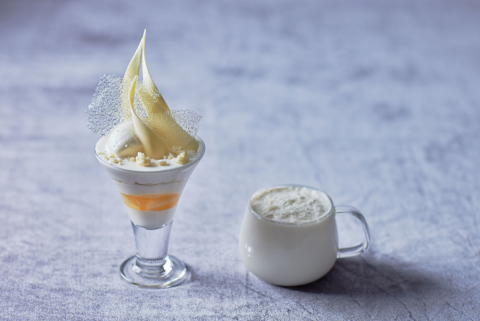 ‘눈의 궤적’을 형상화한 피망 거리 푸드트럭의 파르페와 핫초콜릿