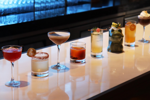 알로프트 서울 명동의 W XYZ 바에서 ‘시그니처 칵테일 12종’을 새롭게 선보인다