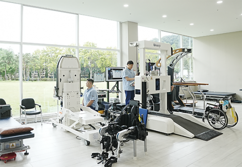 SRC재활병원 운동치료실 전경