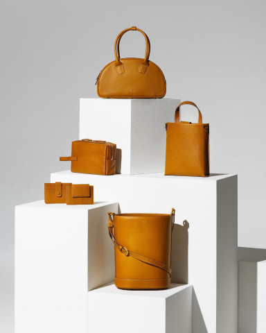 할리케이가 기업용 프리미엄 굿즈 제작 솔루션 ‘Better Goods(베터 굿즈)’를 론칭했다. 사진은 ‘Better Goods’로 제작한 굿즈들(제공=할리케이)