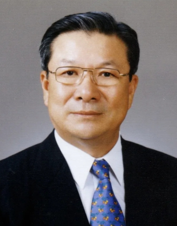 안산김씨대종회 회장을 지낸 김용채 전 건설교통부 장관이 3월 10일 향년 93세를 일기로 별세했다