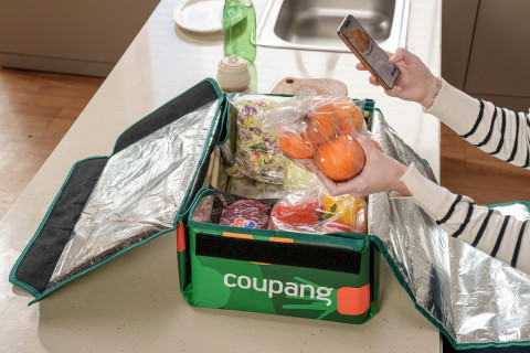 In Coupang’s retail business, machine learning enables systems to continuously analyze real-time pur