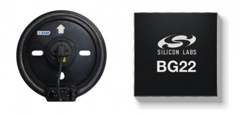 반프(BANF)의 iSensor(왼쪽)와 실리콘랩스의 BG22 블루투스 LE SoC(오른쪽)