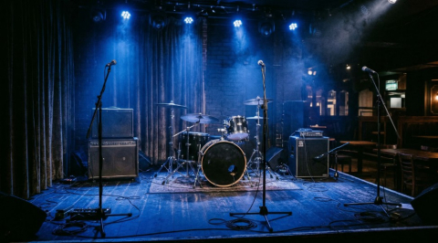 라이브 공연이 진행되는 잼라운지 무대(사진=잼라운지)