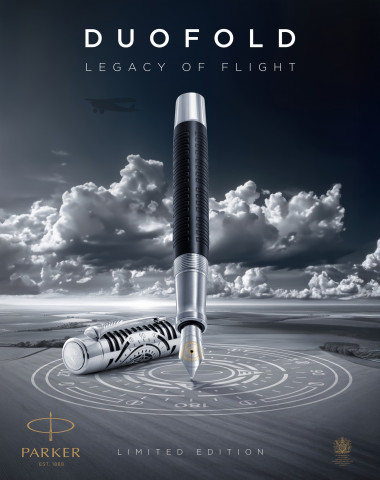 파카 ‘듀오폴드 레거시 오브 플라이트 리미티드 에디션’