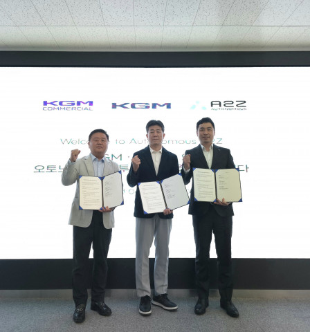 KGM이 자회사인 KGM 커머셜과 함께 글로벌 자율주행 기업 오토노머스에이투지와 자율주행 기술 MOU를 체결하고 상호 적극 협력하기로 했다. 왼쪽부터 KGMC 김종현 대표, KGM