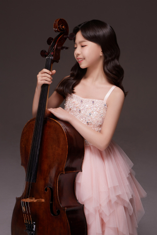 클래식 첼로 국제 콩쿠르에서 우승을 차지한 첼리스트 김정아