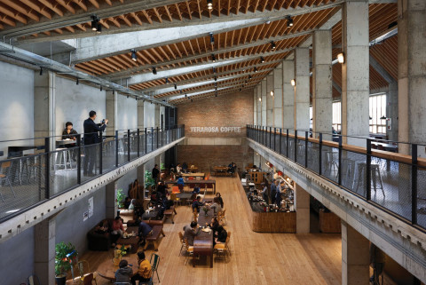 테라로사 강릉 본점 전경