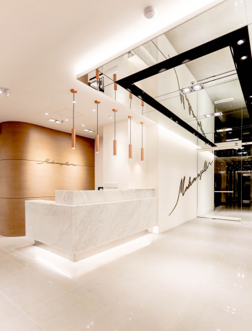 마드모아젤 2호점 내부 전경