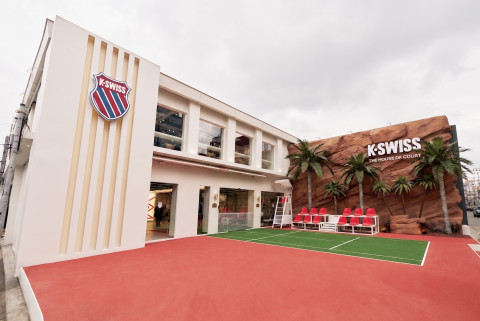 K-SWISS 성수 플래그십 스토어 매장 전경