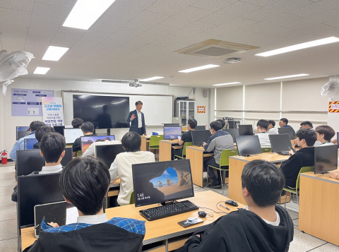 한국공학대학교 대학일자리플러스센터가 경기자동차과학고등학교 학생들을 대상으로 면접 역량 향상 프로그램을 운영했다