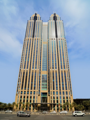 Shangri-La Hotel Exterior, Sheikh Zayed Road. (Photo: AETOSWire)