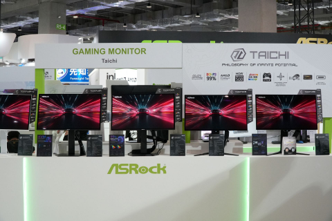 게이밍 모니터 라인업에서는 Taichi 플래그십 OLED 게이밍 모니터 시리즈를 소개했다. 4K 240Hz 사양의 TCO27USA와 2K 500Hz 사양의 TCO27QXA는 QD-