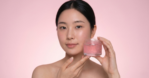Kara RFusion Pro 콜라겐 전도 젤 이미지. EMS 전도율, RF 글라이딩, 피부 편안함, 얼굴 탄력, 턱선 윤곽, 리프팅 효과를 지원하며, 매끄럽고 탄탄하며 빛나는 피