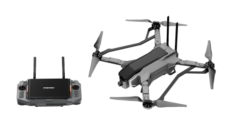 프리뉴가 제작한 군 교육용 드론 ‘PANDION Q500’과 ‘D-GCS P7’