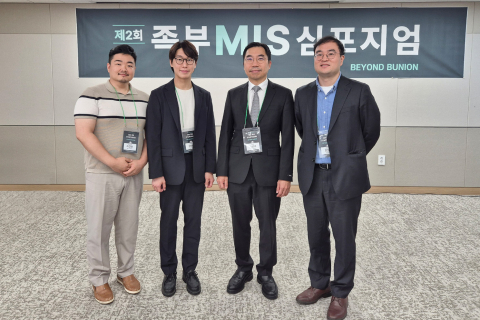 SNU서울병원 족부전담팀 서상교 대표원장, 최윤효 원장, 강태병 원장이 ‘제2회 족부 최소침습 무지외반증 수술(MIS) 심포지엄’에 참가해 여러 세션에서 임상연구 결과를 발표했다(