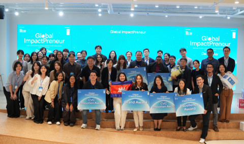 7월 7일 서울에서 열린 Global ImpactPreneur 2026 데모데이 행사에서 UNDP 서울정책센터와 현대차 정몽구 재단 관계자, 참가 스타트업 및 주요 참석자들이 기념