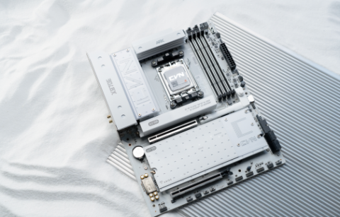 컬러풀 ‘CVN X870E ARK FROZEN V14’ 메인보드