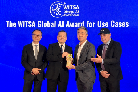 더존비즈온이 1일(현지시간) 대만 타이베이에서 열린 ‘WITSA Global AI Awards 2026’ 시상식에서 ‘AI Use Cases 부문’ 상을 수상했다. 사진 가운데 D