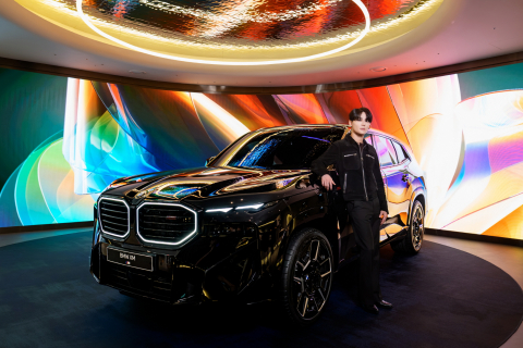 ‘BMW LUXURY CLASS 내쇼날모터스’ 앰배서더 김준수와 BMW XM