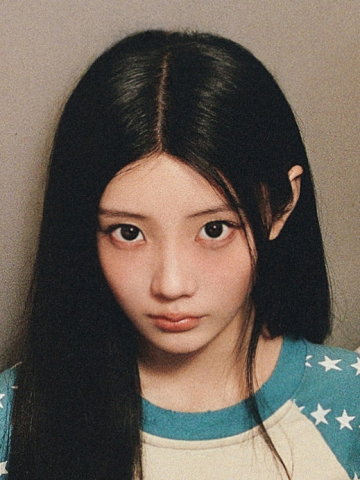 투썸플레이스, 홀리데이 캠페인 모델로 ‘아일릿 원희’ 발탁