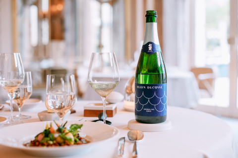 Shichiken Developed in Collaboration With Chef Alain Ducasse the World’s First Sparkling Sake Produc...