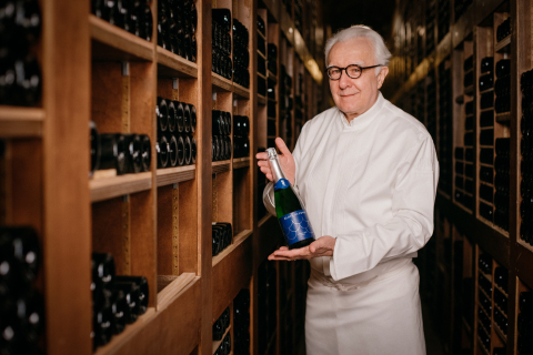 Shichiken Developed in Collaboration With Chef Alain Ducasse the World’s First Sparkling Sake Produc...