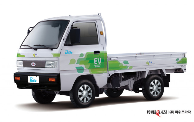 파워프라자가 제작·판매하는 친환경 0.5톤 전기 화물차 ‘라보ev피스’
