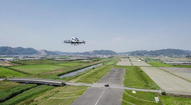 중국 이항사의 에어 택시 EH216이 일본에서 성공적으로 처녀비행을 마쳤다