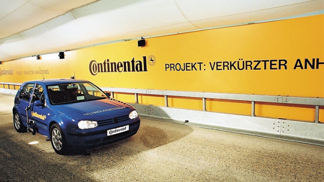2000년 콘티넨탈의 30m 자동차 프로젝트