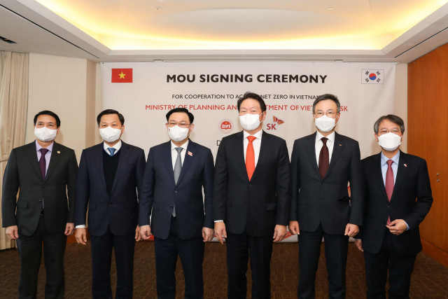 SK그룹이 베트남 정부와 탄소 감축 등을 위한 친환경 사업 협력을 강화한다