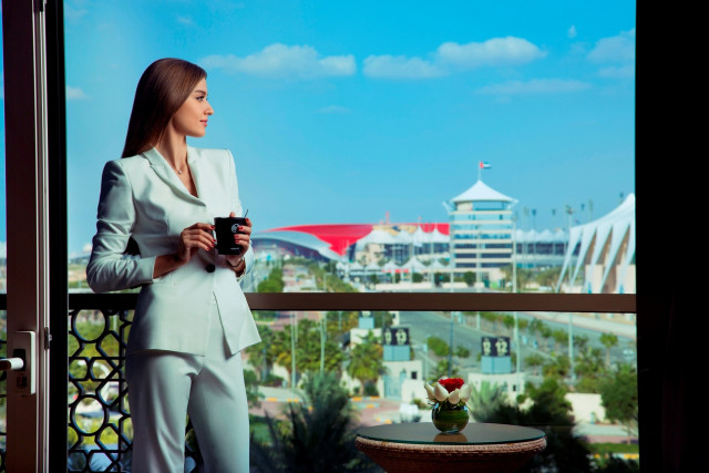 Fast-Track Your Way to the F1 Abu Dhabi Grand Prix 2022 With Exclusive Suite Offers at Yas Plaza Hot...