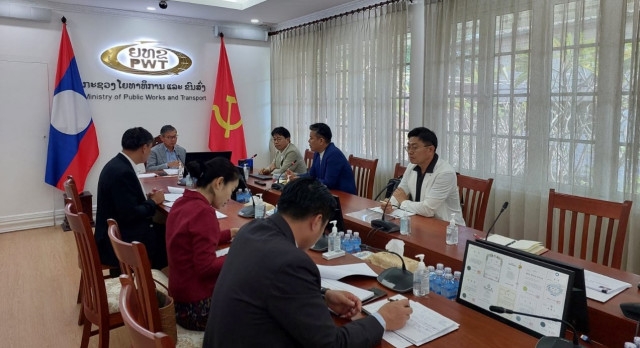 한국빗물협회와 라오스의 협력방안을 논의하고 있다