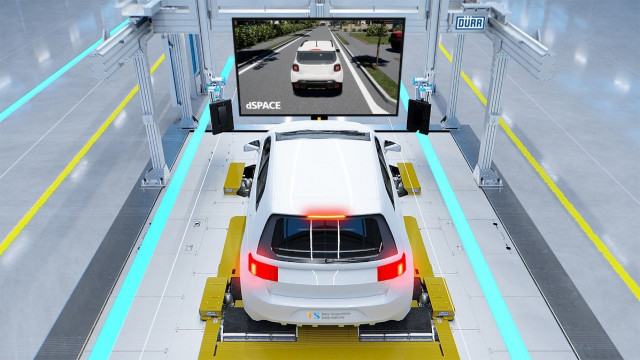 한국교통안전공단(KOTSA)은 첨단 안전장치 장착 자동차의 운전자 지원 시스템 정기 검사를 위해 독일 기업 dSPACE (디스페이스)와 Dürr(듀어)의 혁신 기술을 적용한다