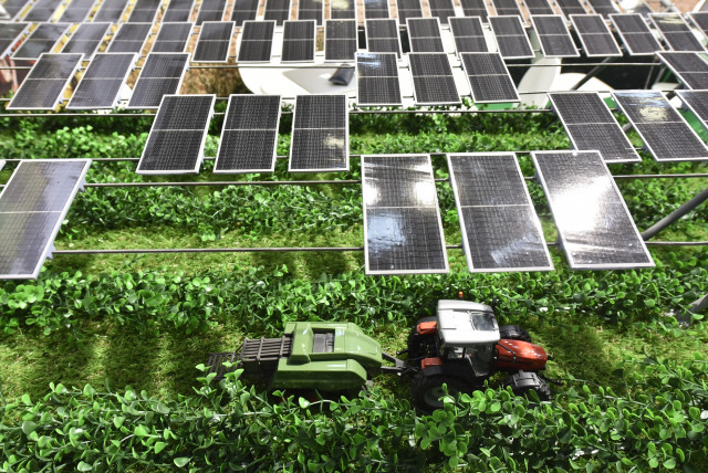 Intersolar Europe: Agrivoltaics - Harvesting Solar Power