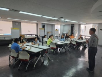 6월 12일 서울시 종로구 BSI 강의실에서 진행된 정보보호 인증(ISO27001:2022 정보보호경영시스템 심사원/선임심사원) 1차 교육 모습