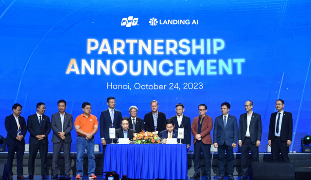 FPT - Landing AI partnership announcement ceremony took place at FPT Techday 2023 in Hanoi (Photo: B...