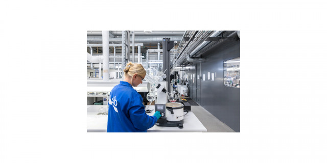 An SLB employee at work in one of the global technology company’s production chemistry labs (Photo: ...