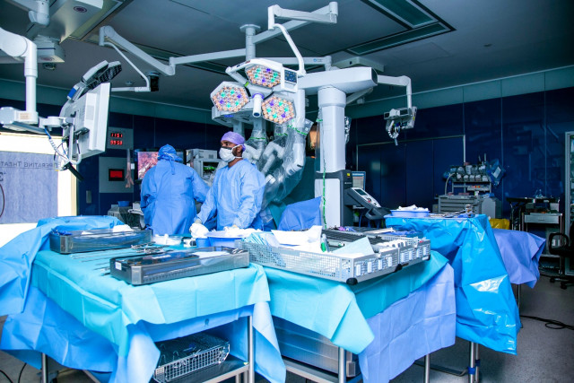 킹 파이살 전문병원 겸 연구센터, 400차례 로봇 심장수술 수행해 98%라는 기록적 생존율 달성