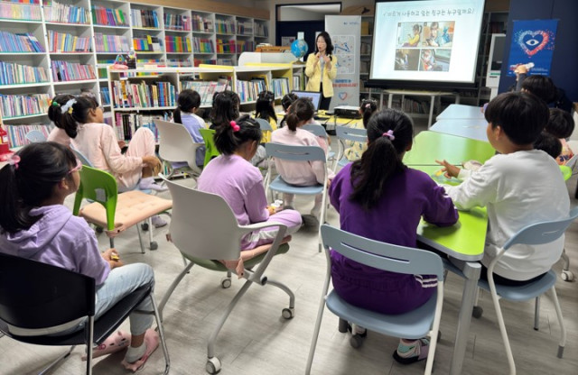 한국호야렌즈 ‘세계 시력의 날’ 기념, 취약계층 어린이 눈 건강 교육 및 검진 지원