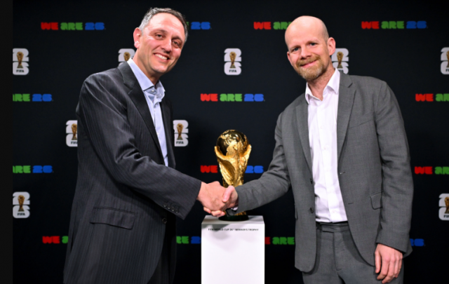 GCL President and CEO Daniel Rosenthal (L) and FIFA Secretary General Mattias Grafström (R) kicked off a multi-year agreement making Rock-it Cargo the Official Logistics Provider of the FIFA World Cup 26™ (Photo Credit: FIFA)